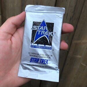 BRAND NEW SEALED 1991 Star Trek Trading Card Pack of 12 - Blue